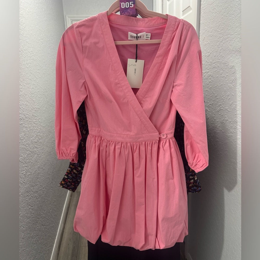 05 NWT Sovere $200 pink wrap mini dress Size small